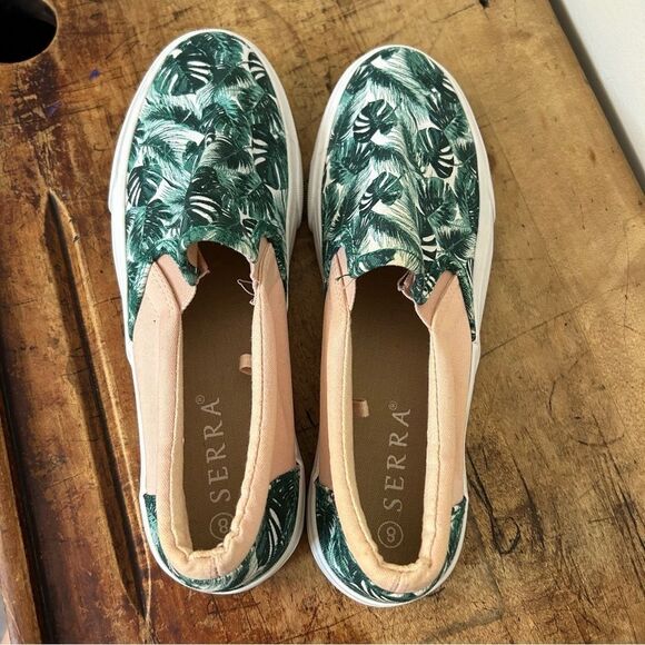 Serra women’s size 8 green & pink tropical print canvas flat shoes EUC - Picture 7 of 11